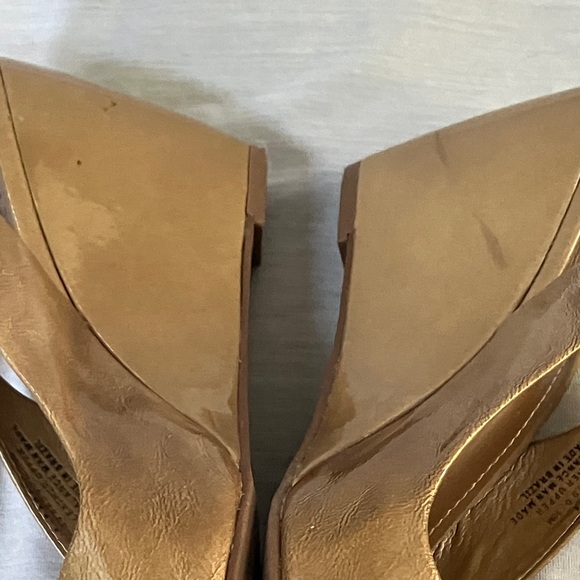 Franco Sarto size 10 metallic gold tone Wedge Slingback Sandals - Picture 8 of 16
